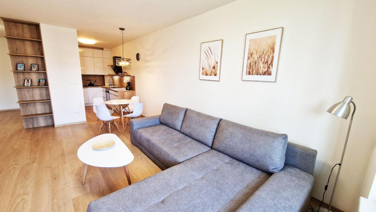 Luxo 2 Room Apartments By Bratislavatrip ภายนอก รูปภาพ