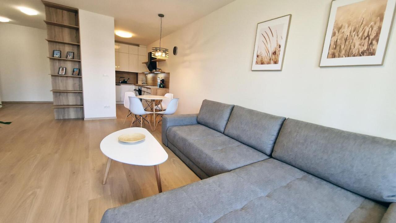 Luxo 2 Room Apartments By Bratislavatrip ภายนอก รูปภาพ