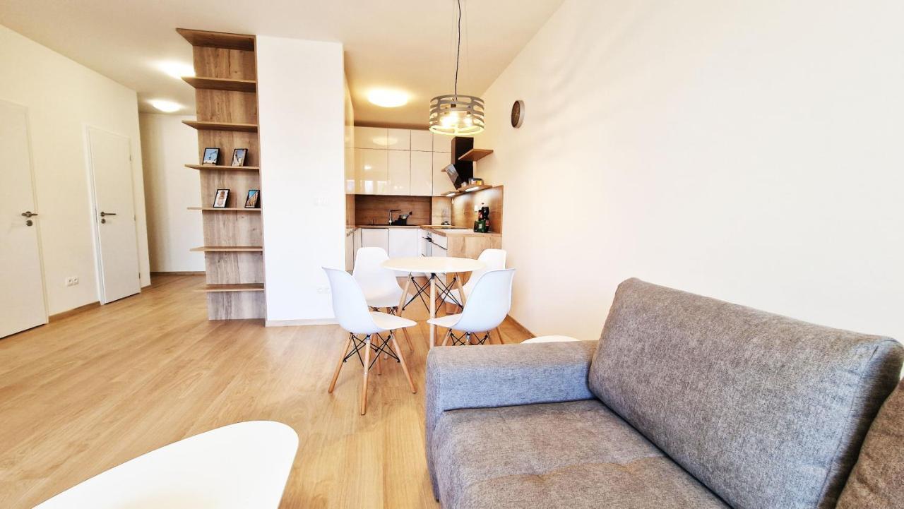 Luxo 2 Room Apartments By Bratislavatrip ภายนอก รูปภาพ